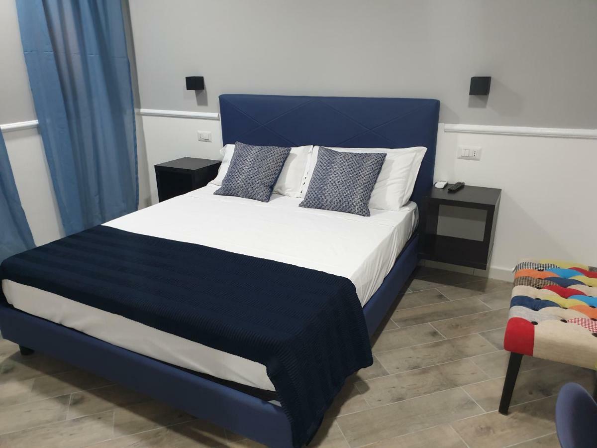 Dimorra Boutique Rooms نابولي المظهر الخارجي الصورة