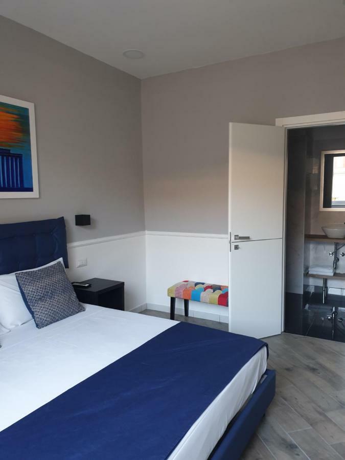 Dimorra Boutique Rooms نابولي المظهر الخارجي الصورة