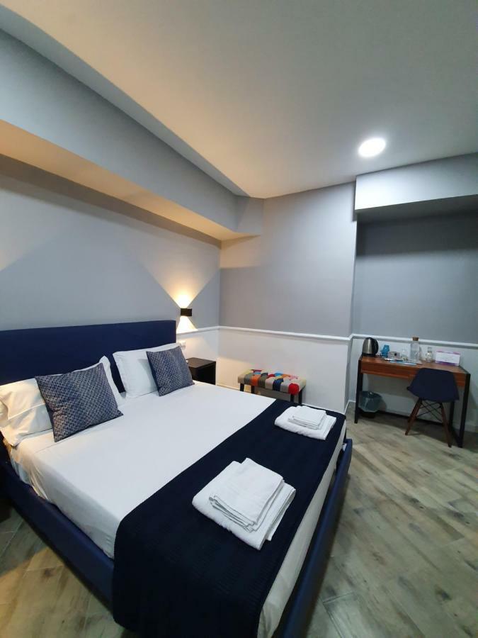 Dimorra Boutique Rooms نابولي المظهر الخارجي الصورة