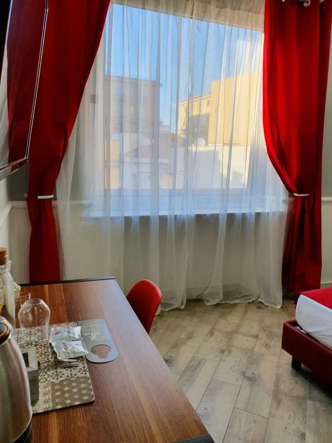 Dimorra Boutique Rooms نابولي المظهر الخارجي الصورة