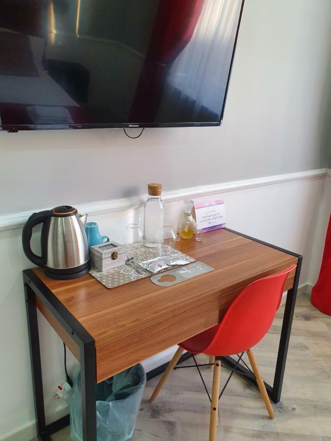 Dimorra Boutique Rooms نابولي المظهر الخارجي الصورة